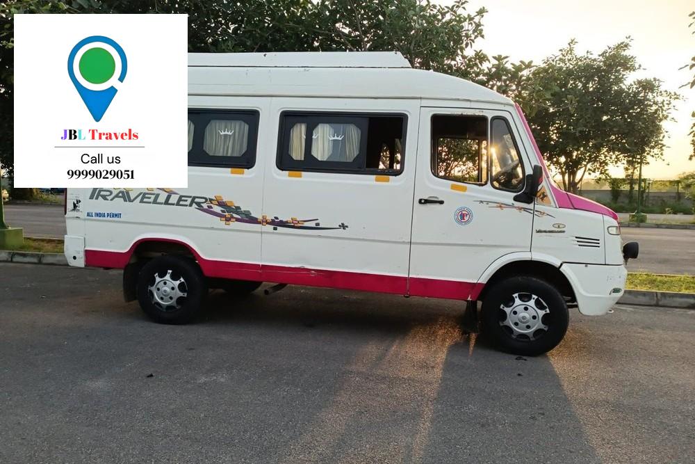 12 Seater Tempo Traveller in Ghaziabad